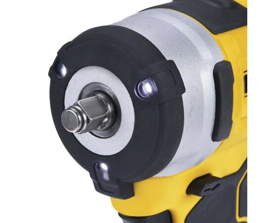 Гайковерт DeWALT 12V XR Li-lon, бесщеточный, 338 Нм, 2x5Ah, кейс TSTAK (DCF903P2), изображение 3 Гайковерт DeWALT 12V XR Li-lon, бесщеточный, 338 Нм, 2x5Ah, кейс TSTAK (DCF903P2), изображение 3