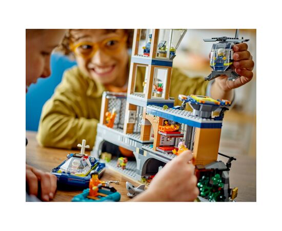 Конструктор LEGO City Полицейский остров-тюрьма 980 деталей (60419), изображение 11 Конструктор LEGO City Полицейский остров-тюрьма 980 деталей (60419), изображение 11