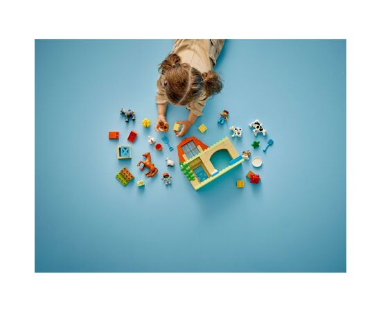 Конструктор LEGO DUPLO Town Уход за животными на ферме 74 деталей (10416), изображение 7 Конструктор LEGO DUPLO Town Уход за животными на ферме 74 деталей (10416), изображение 7