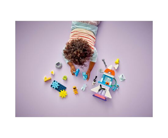 Конструктор LEGO DUPLO Town Пригоди на космічному шатлі 3-в-1 58 деталей (10422), зображення 9 Конструктор LEGO DUPLO Town Пригоди на космічному шатлі 3-в-1 58 деталей (10422), зображення 9