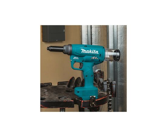 Заклепочник Makita DRV250Z (без АКБ и ЗУ) (DRV250Z), изображение 2 Заклепочник Makita DRV250Z (без АКБ и ЗУ) (DRV250Z), изображение 2