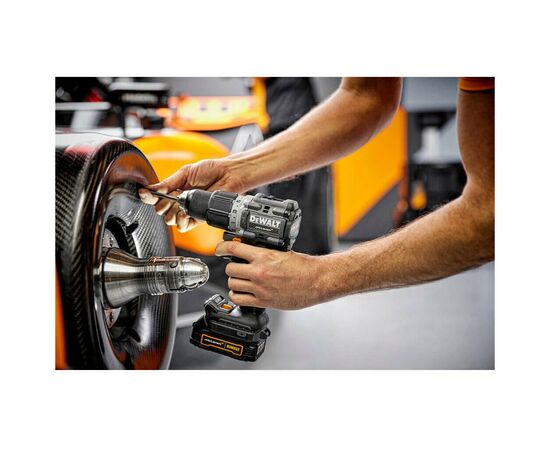 Шуруповерт DeWALT McLaren F1, XR Li-Ion PowerStack 18V GFN блок 2x1.7Ah, 90 Нм, кейс TSTAK (DCD85ME2GT), изображение 8 Шуруповерт DeWALT McLaren F1, XR Li-Ion PowerStack 18V GFN блок 2x1.7Ah, 90 Нм, кейс TSTAK (DCD85ME2GT), изображение 8