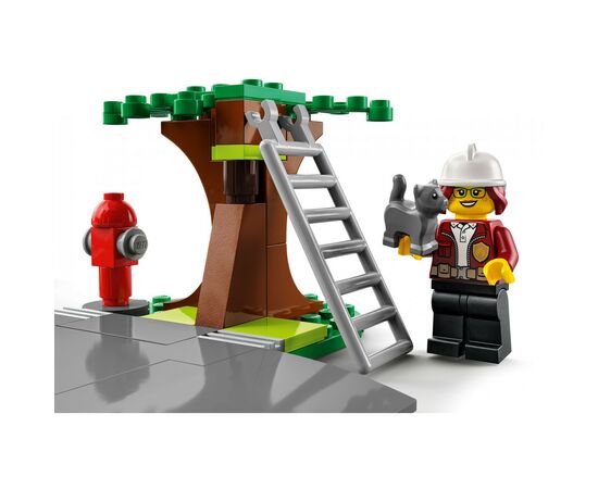 Конструктор LEGO City Пожарное депо 540 деталей (60320), изображение 6