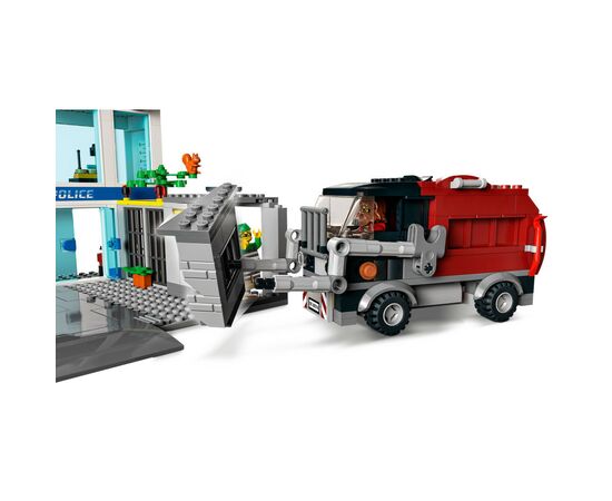 Конструктор LEGO City Полицейский участок 668 деталей (60316), изображение 6