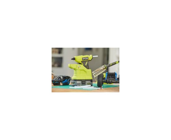 Клеевой пистолет Ryobi ONE+ RGLM18-0 (без АКБ и ЗУ) (5133005001), изображение 4 Клеевой пистолет Ryobi ONE+ RGLM18-0 (без АКБ и ЗУ) (5133005001), изображение 4