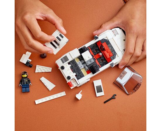 Конструктор LEGO Speed Champions Lamborghini Countach 262 деталі (76908), зображення 7 Конструктор LEGO Speed Champions Lamborghini Countach 262 деталі (76908), зображення 7