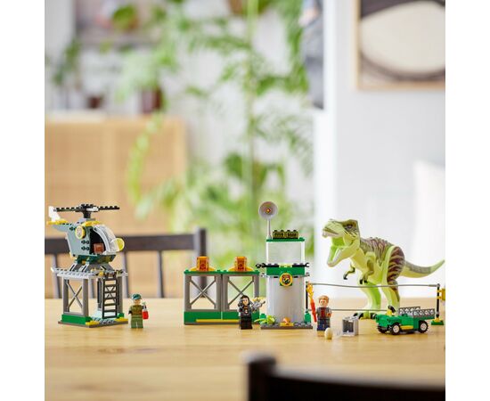 Конструктор LEGO Jurassic World Побег Тиранозавра 140 деталей (76944), изображение 4 Конструктор LEGO Jurassic World Побег Тиранозавра 140 деталей (76944), изображение 4