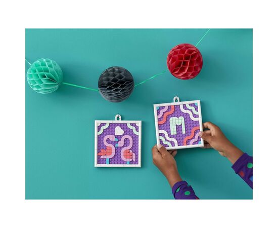 Конструктор LEGO DOTS Доска для надписей 531 деталь (41951), изображение 2 Конструктор LEGO DOTS Доска для надписей 531 деталь (41951), изображение 2