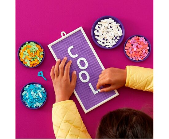 Конструктор LEGO DOTS Доска для надписей 531 деталь (41951), изображение 4 Конструктор LEGO DOTS Доска для надписей 531 деталь (41951), изображение 4