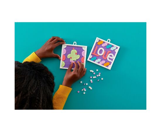 Конструктор LEGO DOTS Доска для надписей 531 деталь (41951), изображение 5 Конструктор LEGO DOTS Доска для надписей 531 деталь (41951), изображение 5