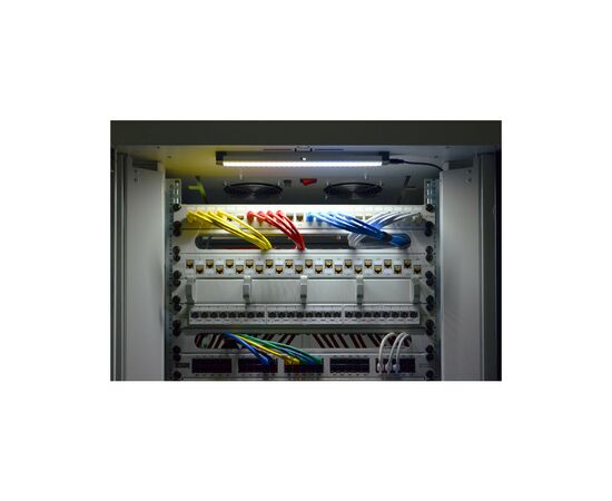 Модуль для шкафа Digitus Светильник LED lighting, 223 lm, 6500K, sensor, magnet fixing (DN-19LIGHT-3), изображение 4 Модуль для шкафа Digitus Светильник LED lighting, 223 lm, 6500K, sensor, magnet fixing (DN-19LIGHT-3), изображение 4