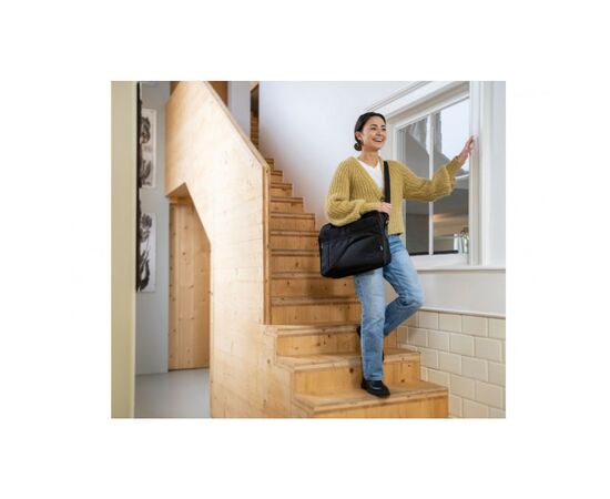 Сумка для ноутбука Trust 17.3" Sydney ECO Black (24399), изображение 8 Сумка для ноутбука Trust 17.3" Sydney ECO Black (24399), изображение 8