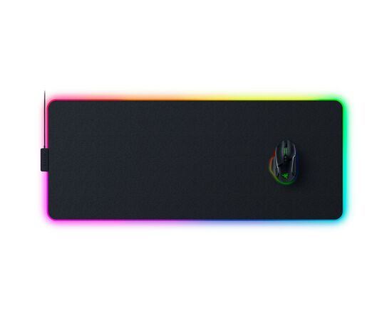 Коврик для мышки Razer Strider Chroma Black (RZ02-04490100-R3M1), изображение 2 Коврик для мышки Razer Strider Chroma Black (RZ02-04490100-R3M1), изображение 2