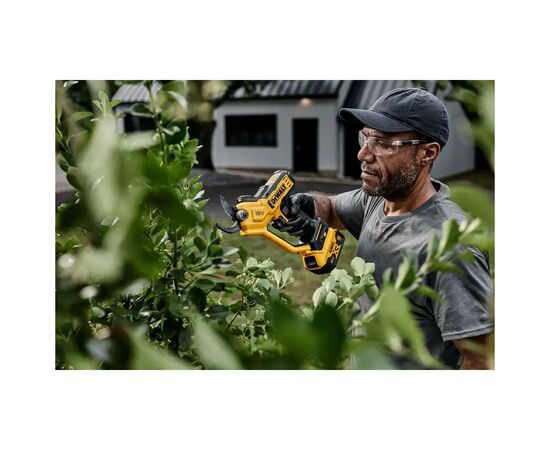 Секатор DeWALT ножницы садовые аккумуляторные, 18В XR Li-lon 5Ah (DCMPP568P1), изображение 6 Секатор DeWALT ножницы садовые аккумуляторные, 18В XR Li-lon 5Ah (DCMPP568P1), изображение 6