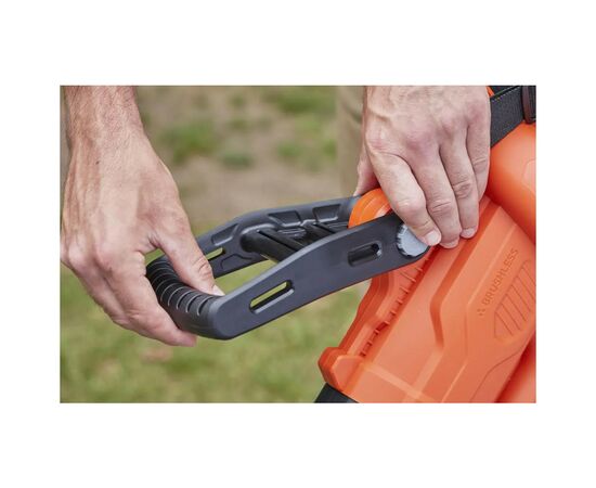 Пылесос садовый Black&Decker 36V, 2.5Ah, 270 км/ч (BCBLV3625L1), изображение 4 Пылесос садовый Black&Decker 36V, 2.5Ah, 270 км/ч (BCBLV3625L1), изображение 4