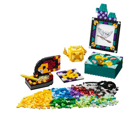 Конструктор LEGO DOTS Гоґвортс. Настільний комплект (41811), зображення 2 Конструктор LEGO DOTS Гоґвортс. Настільний комплект (41811), зображення 2
