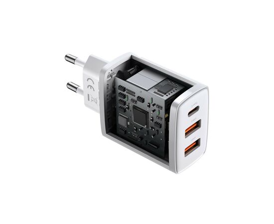 Зарядное устройство Baseus Compact Quick Charger 2U+C (CCXJ-E02), изображение 5 Зарядное устройство Baseus Compact Quick Charger 2U+C (CCXJ-E02), изображение 5