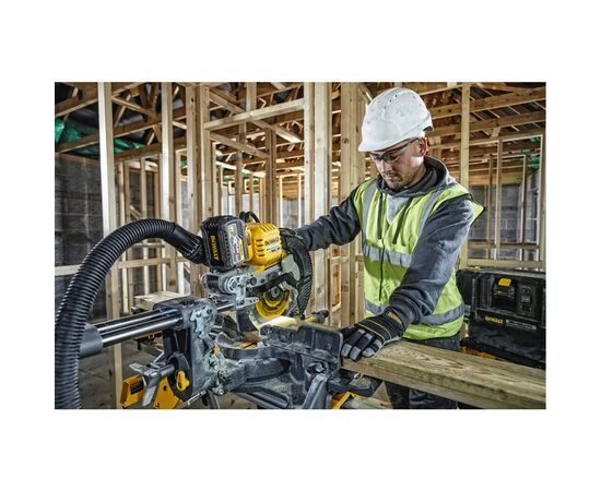 Торцовочная пила DeWALT 54V XR FLEXVOLT Li-lon, диск 250х30 мм, XPS (без АКБ и ЗУ) (DCS727N), изображение 4 Торцовочная пила DeWALT 54V XR FLEXVOLT Li-lon, диск 250х30 мм, XPS (без АКБ и ЗУ) (DCS727N), изображение 4