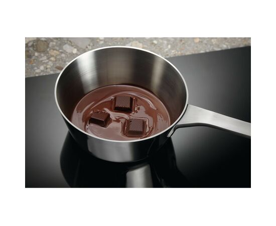 Варочная поверхность Electrolux EIS82441, изображение 7