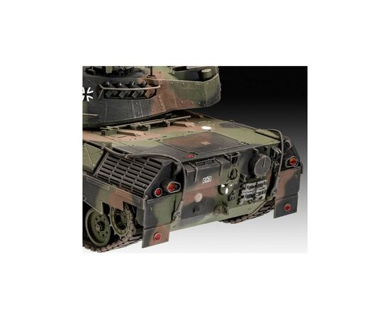 Сборная модель Revell Танк Leopard 1A5 уровень 4, 1:35 (RVL-03320), изображение 5 Сборная модель Revell Танк Leopard 1A5 уровень 4, 1:35 (RVL-03320), изображение 5
