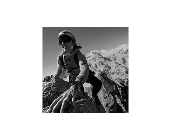 Смарт-годинник Apple Watch Ultra 2 GPS + Cellular, 49mm Titanium Case with Orange Ocean Band (MREH3UL/A), зображення 5 Смарт-годинник Apple Watch Ultra 2 GPS + Cellular, 49mm Titanium Case with Orange Ocean Band (MREH3UL/A), зображення 5