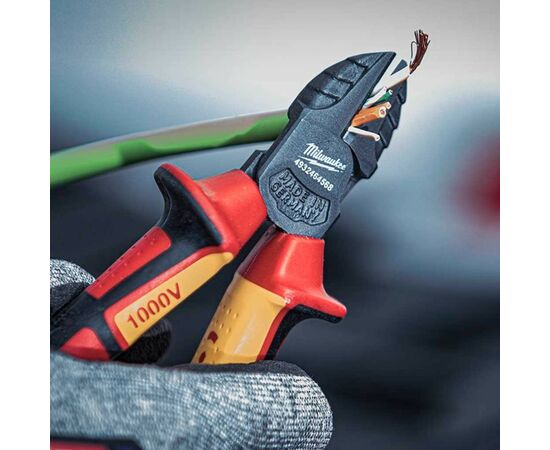 Набор инструментов Milwaukee VDE диэлектрических 3ед (4932464575), изображение 5 Набор инструментов Milwaukee VDE диэлектрических 3ед (4932464575), изображение 5