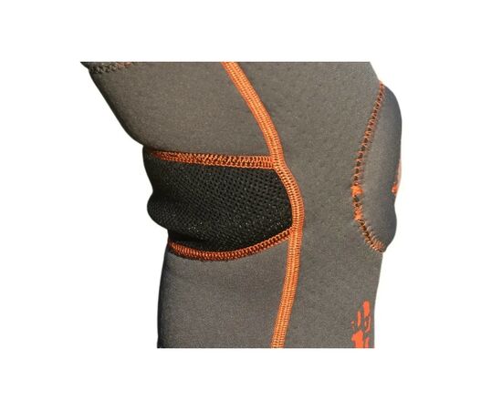 Фиксатор колена MadMax MFA-297 Knee Support with Patella Stabilizer Dark Grey/Orange M (MFA-297_M), изображение 2 Фиксатор колена MadMax MFA-297 Knee Support with Patella Stabilizer Dark Grey/Orange M (MFA-297_M), изображение 2