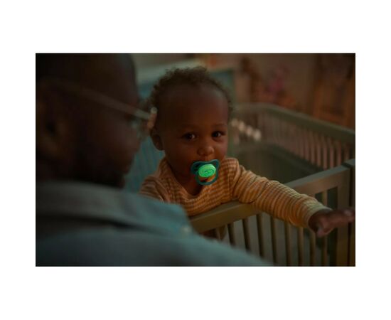 Пустышка Philips AVENT Ultra Air Нічна 6-18 міс 2 шт (SCF376/13), изображение 4 Пустышка Philips AVENT Ultra Air Нічна 6-18 міс 2 шт (SCF376/13), изображение 4