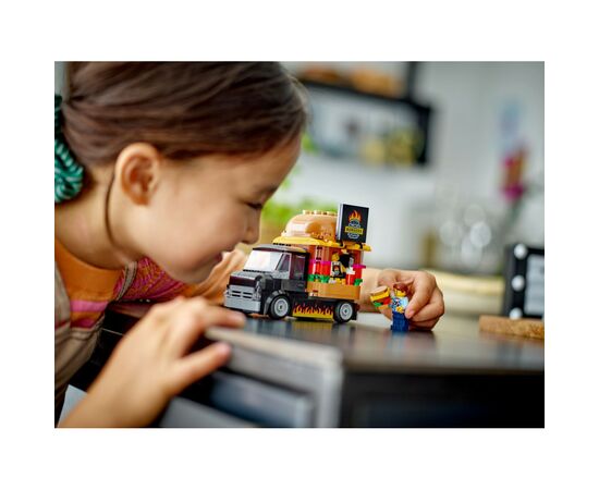 Конструктор LEGO City Грузовик с гамбургерами 194 деталей (60404), изображение 7 Конструктор LEGO City Грузовик с гамбургерами 194 деталей (60404), изображение 7