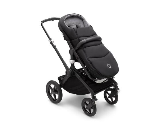 Чехол для ног Bugaboo Footmuff, midnight black (2306010067), изображение 2 Чехол для ног Bugaboo Footmuff, midnight black (2306010067), изображение 2