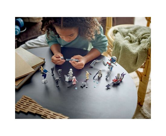 Конструктор LEGO Star Wars Клоны-пехотинцы и Боевой дроид. Боевой набор 215 деталей (75372), изображение 7 Конструктор LEGO Star Wars Клоны-пехотинцы и Боевой дроид. Боевой набор 215 деталей (75372), изображение 7