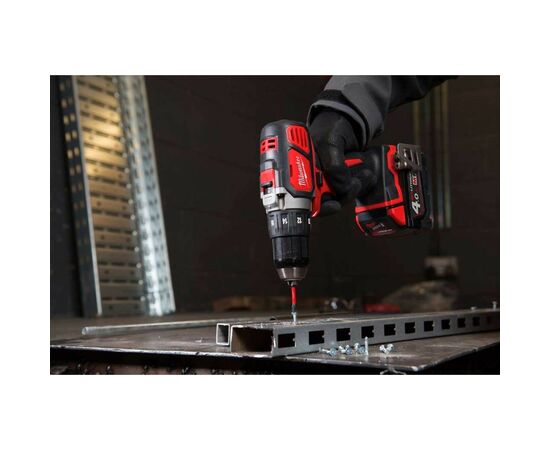 Шуруповерт Milwaukee M18 BDD-202С, 50Нм, 2x2Ah, кейс (4933443555), зображення 9 Шуруповерт Milwaukee M18 BDD-202С, 50Нм, 2x2Ah, кейс (4933443555), зображення 9