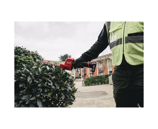 Кусторез Milwaukee FHT20-0, лезвие 20 см, M12 (без АКБ и ЗУ) (4933479675), изображение 8 Кусторез Milwaukee FHT20-0, лезвие 20 см, M12 (без АКБ и ЗУ) (4933479675), изображение 8