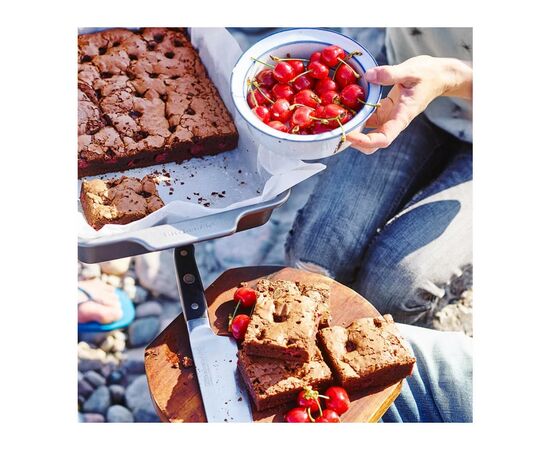 Форма для выпечки KitchenAid 33 х 22 х 5,5 см (CC003299-001), изображение 4 Форма для выпечки KitchenAid 33 х 22 х 5,5 см (CC003299-001), изображение 4