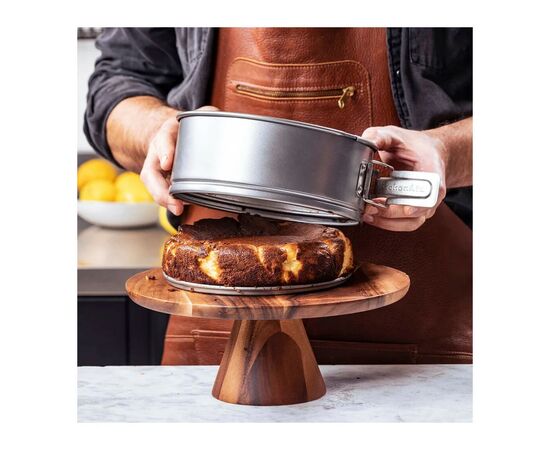 Форма для выпечки KitchenAid роз'ємна 20 см (CC006069-001), изображение 5 Форма для выпечки KitchenAid роз'ємна 20 см (CC006069-001), изображение 5
