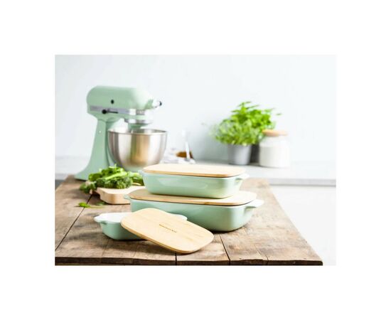 Форма для выпечки KitchenAid з кришкою керамогранітна 0,9 л Фісташкова (CC007424-001), изображение 5 Форма для выпечки KitchenAid з кришкою керамогранітна 0,9 л Фісташкова (CC007424-001), изображение 5