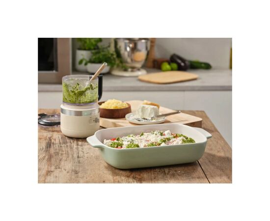 Форма для выпечки KitchenAid з кришкою керамогранітна 3,8 л Фісташкова (CC007426-001), изображение 6 Форма для выпечки KitchenAid з кришкою керамогранітна 3,8 л Фісташкова (CC007426-001), изображение 6