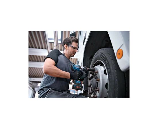 Гайковерт Bosch GDS18V-1000, 18В, 1750об/мин, 1000Нм (без АКБ и ЗУ) (0.601.9J8.300), изображение 2 Гайковерт Bosch GDS18V-1000, 18В, 1750об/мин, 1000Нм (без АКБ и ЗУ) (0.601.9J8.300), изображение 2