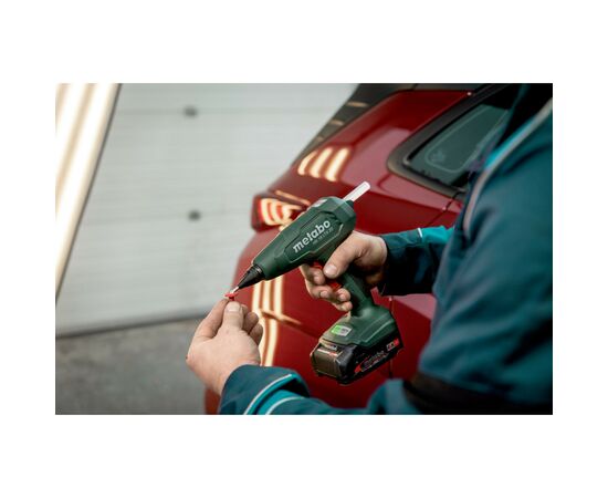 Клеевой пистолет Metabo HK 18 LTX 20, 18В, стержни 11мм, подача 20г/мин (без АКБ и ЗУ) (600797850), изображение 4 Клеевой пистолет Metabo HK 18 LTX 20, 18В, стержни 11мм, подача 20г/мин (без АКБ и ЗУ) (600797850), изображение 4