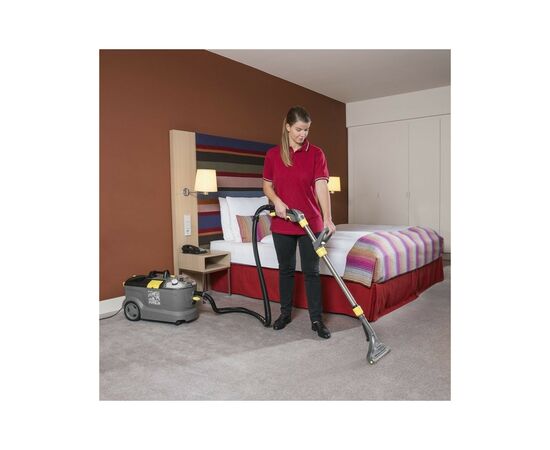 Насадка на пылесос Karcher для пола, с шарниром, 240 мм (4.130-007.0), изображение 2 Насадка на пылесос Karcher для пола, с шарниром, 240 мм (4.130-007.0), изображение 2