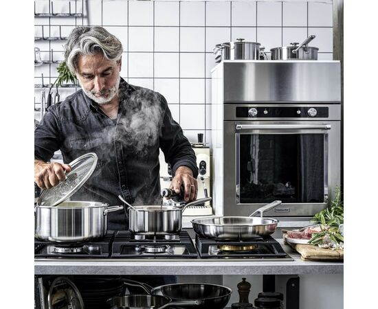 Сковорода KitchenAid Wok MSS 28 см 3,5 л з кришкою (CC003254-001), изображение 4 Сковорода KitchenAid Wok MSS 28 см 3,5 л з кришкою (CC003254-001), изображение 4