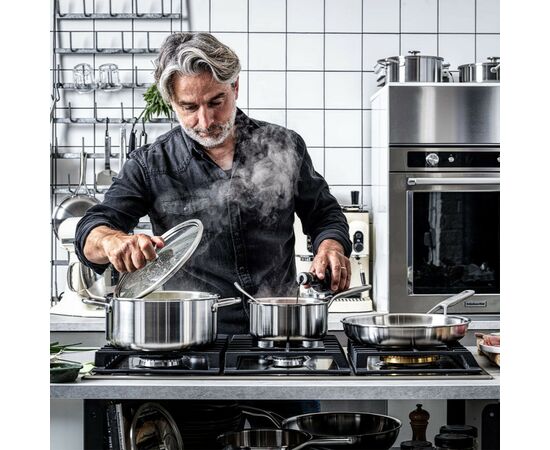 Ковш KitchenAid MSS 18 см 2,1 л з кришкою (CC003257-001), изображение 5 Ковш KitchenAid MSS 18 см 2,1 л з кришкою (CC003257-001), изображение 5