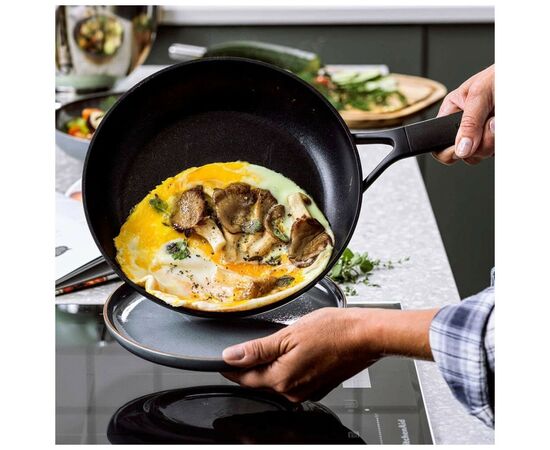 Сковорода KitchenAid CFA 30 см з керамічним покриттям (CC005682-001), изображение 4