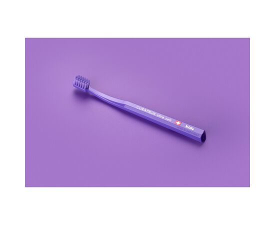 Детская зубная щетка Curaprox CS Kids ультрамягкая d 0.09 мм (4-12 лет) Фиолетовый (CS Kids-05), изображение 2 Детская зубная щетка Curaprox CS Kids ультрамягкая d 0.09 мм (4-12 лет) Фиолетовый (CS Kids-05), изображение 2