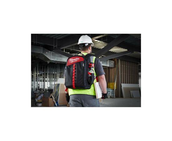 Сумка для инструмента Milwaukee рюкзак строителя 200x300x498 (4932464834), изображение 3 Сумка для инструмента Milwaukee рюкзак строителя 200x300x498 (4932464834), изображение 3