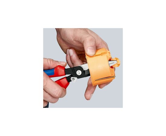 Плоскогубцы KNIPEX для электромонтажных работ (13 82 200 T), изображение 6 Плоскогубцы KNIPEX для электромонтажных работ (13 82 200 T), изображение 6