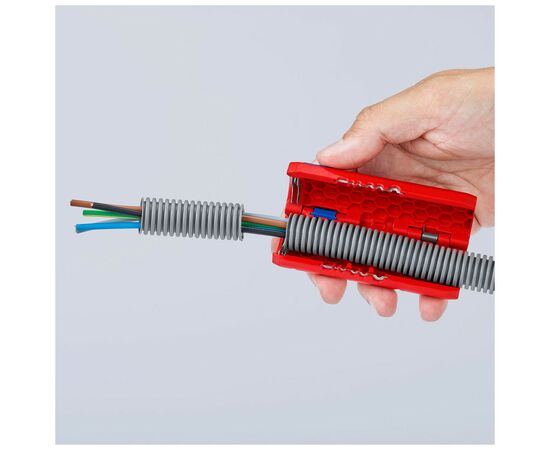 Труборез KNIPEX для гофрированных труб (90 22 02 SB), изображение 2 Труборез KNIPEX для гофрированных труб (90 22 02 SB), изображение 2