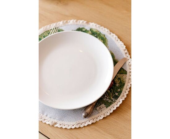 Салфетка на стол Прованс Пасхальная гобеленовая круглая Поляна Заяц с морковью D-35 (034341), изображение 4 Салфетка на стол Прованс Пасхальная гобеленовая круглая Поляна Заяц с морковью D-35 (034341), изображение 4