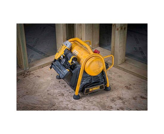 Компрессор DeWALT DPC6MRC 170 л/мин, 1.1 кВт (DPC6MRC), изображение 6 Компрессор DeWALT DPC6MRC 170 л/мин, 1.1 кВт (DPC6MRC), изображение 6
