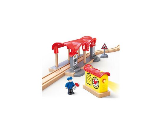 Железная дорога Hape Набор для игрушечной железной дороги Железнодорожная станция (E3702), изображение 4 Железная дорога Hape Набор для игрушечной железной дороги Железнодорожная станция (E3702), изображение 4